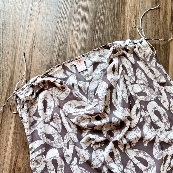 Joe Fresh Drawstring Cowl-Neck Abstract Print Top Gray/White Size M - Picture 3 of 10
